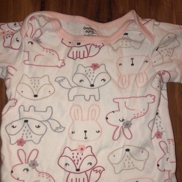 Gerber 3-6 month onesie - Picture 2 of 4